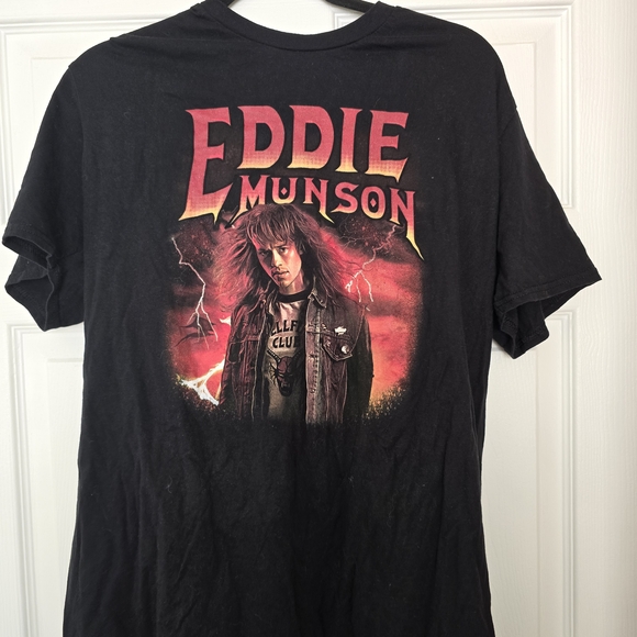 Netflix Stranger Things Eddie Munson Graphic Black T-Shirt - Size L - Picture 2 of 8